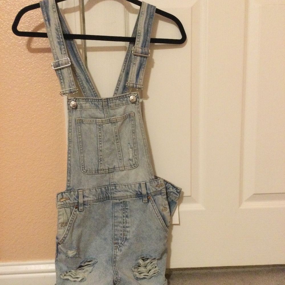 Short jumpsuit